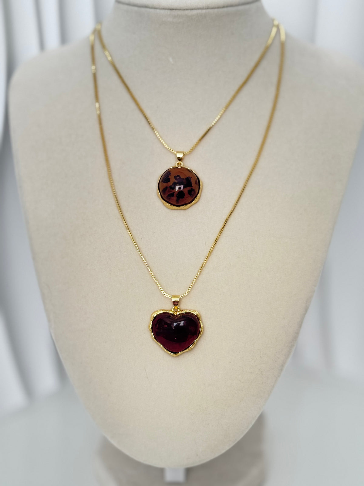 Brown Heart and circle charm Necklace – 18K Gold Plated