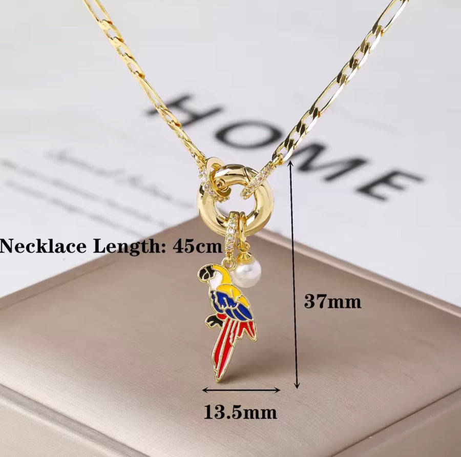 Daylux Raíces Collection | Venezuela Figaro Link Necklace | Gold-Tone Necklace for Women