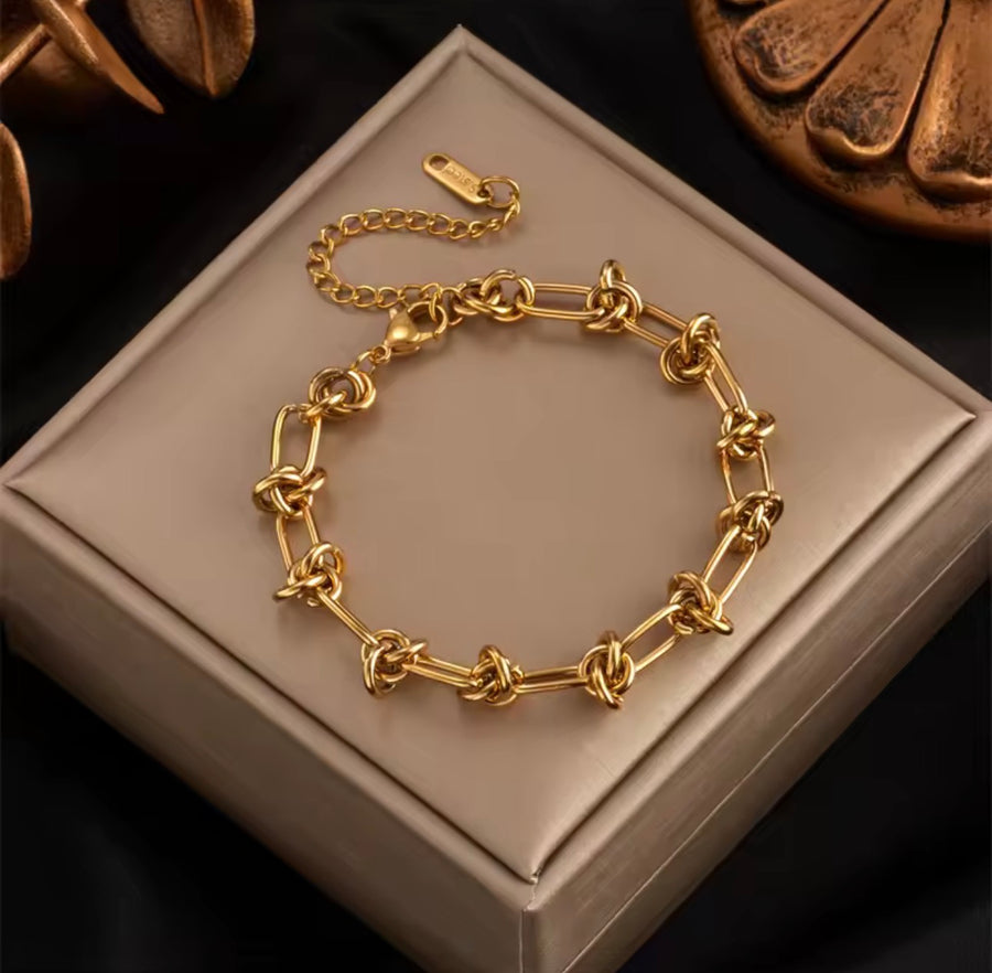 Stainless Steel Knot Link Necklace & Bracelet Set – Gold & Silver