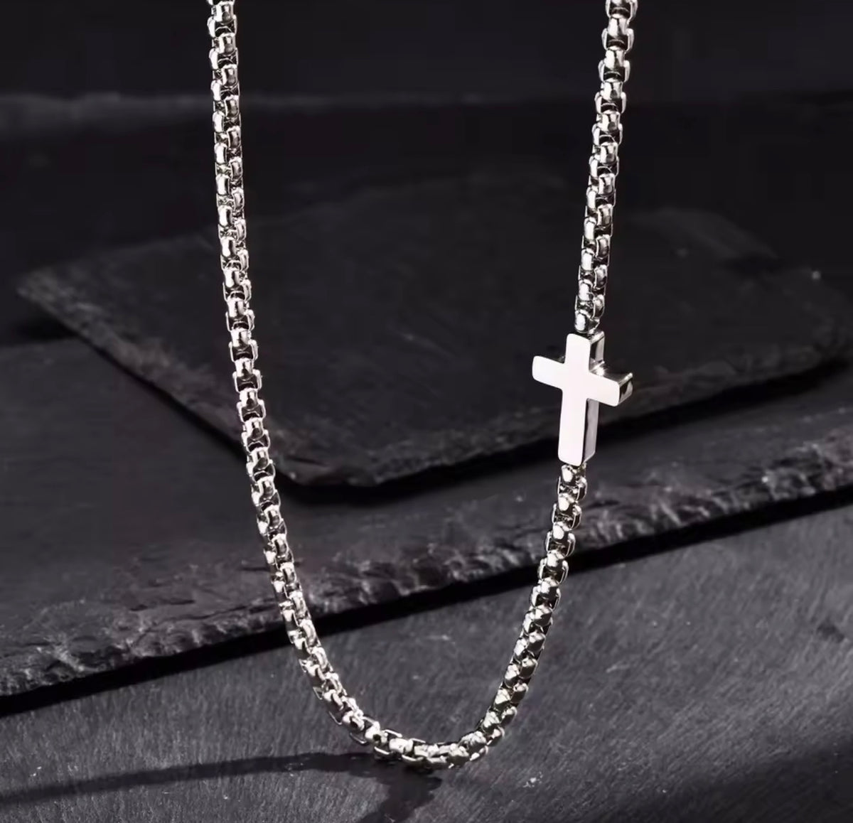 Men’s Stainless Steel Side Cross Chain Necklace – Gold or Silver