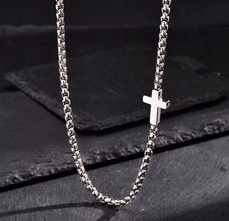 Men’s Stainless Steel Side Cross Chain Necklace – Gold or Silver