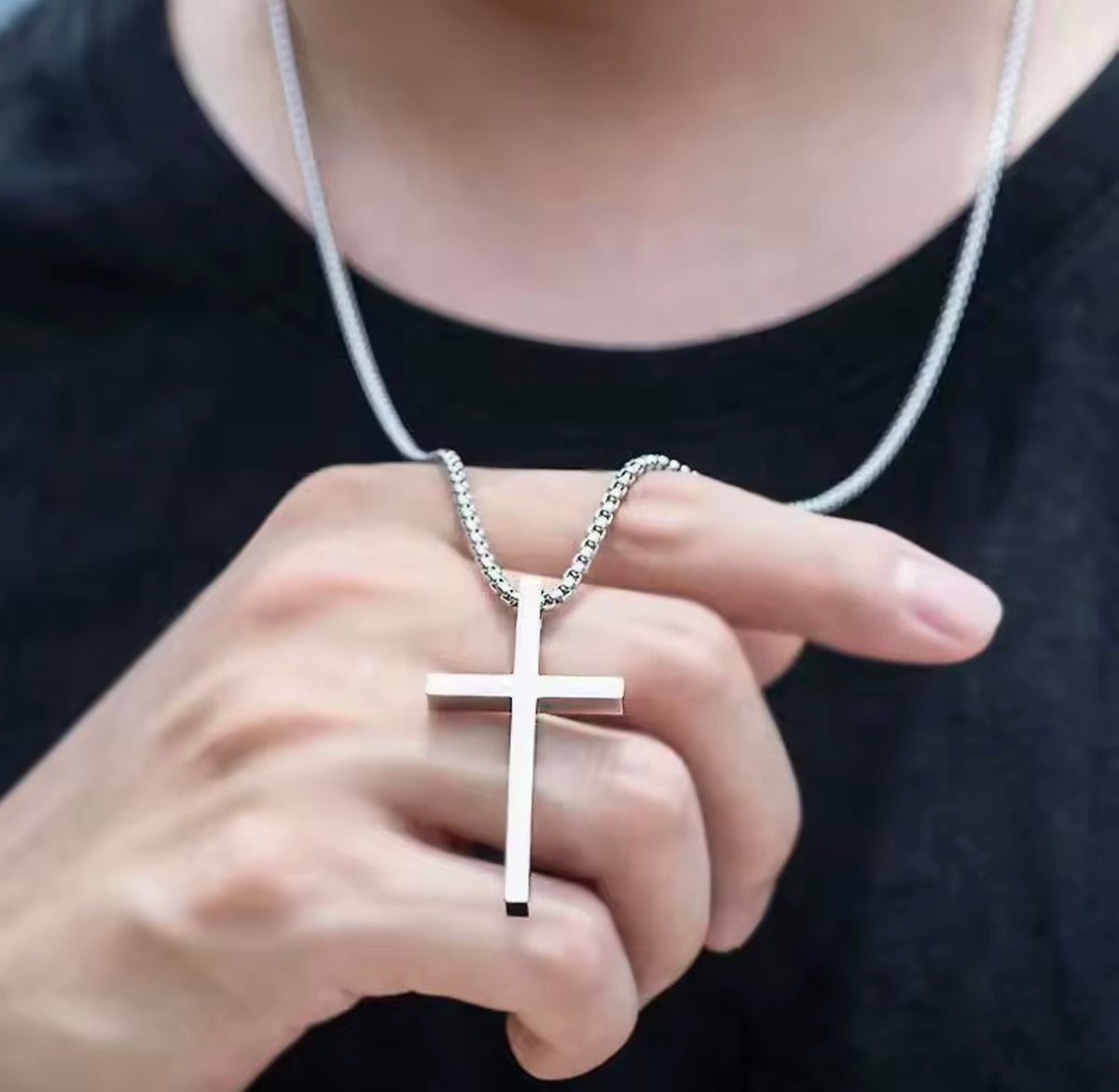 Men’s Stainless Steel Cross Necklace – Gold or Silver