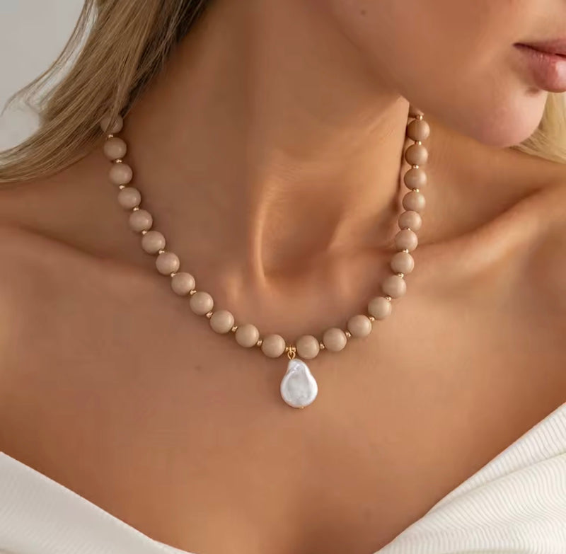 Acrylic Beaded Choker Necklace with Baroque Pearl Pendant