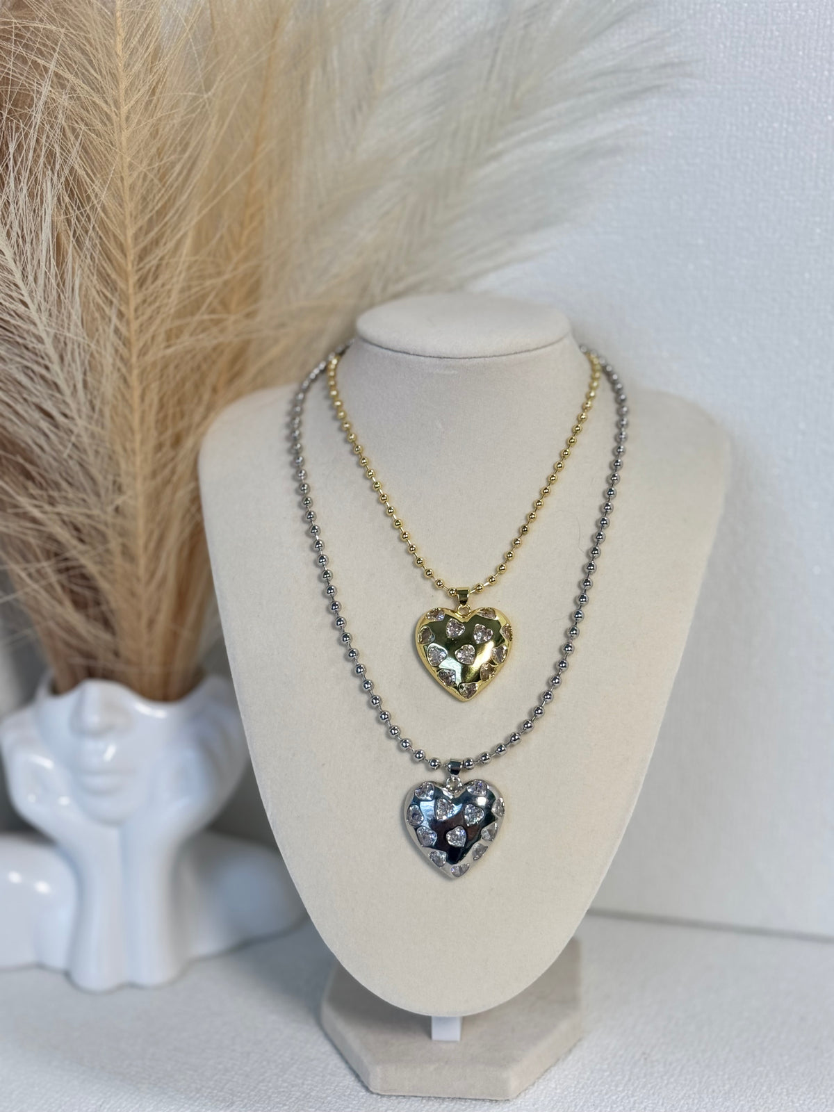 Gold 18K gold plated heart pendant necklace with heart-shaped cubic zirconia stones and 3mm beaded chain