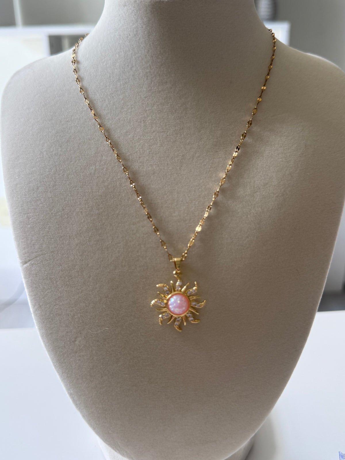 Pink Sun Glow Necklace – Stainless Steel