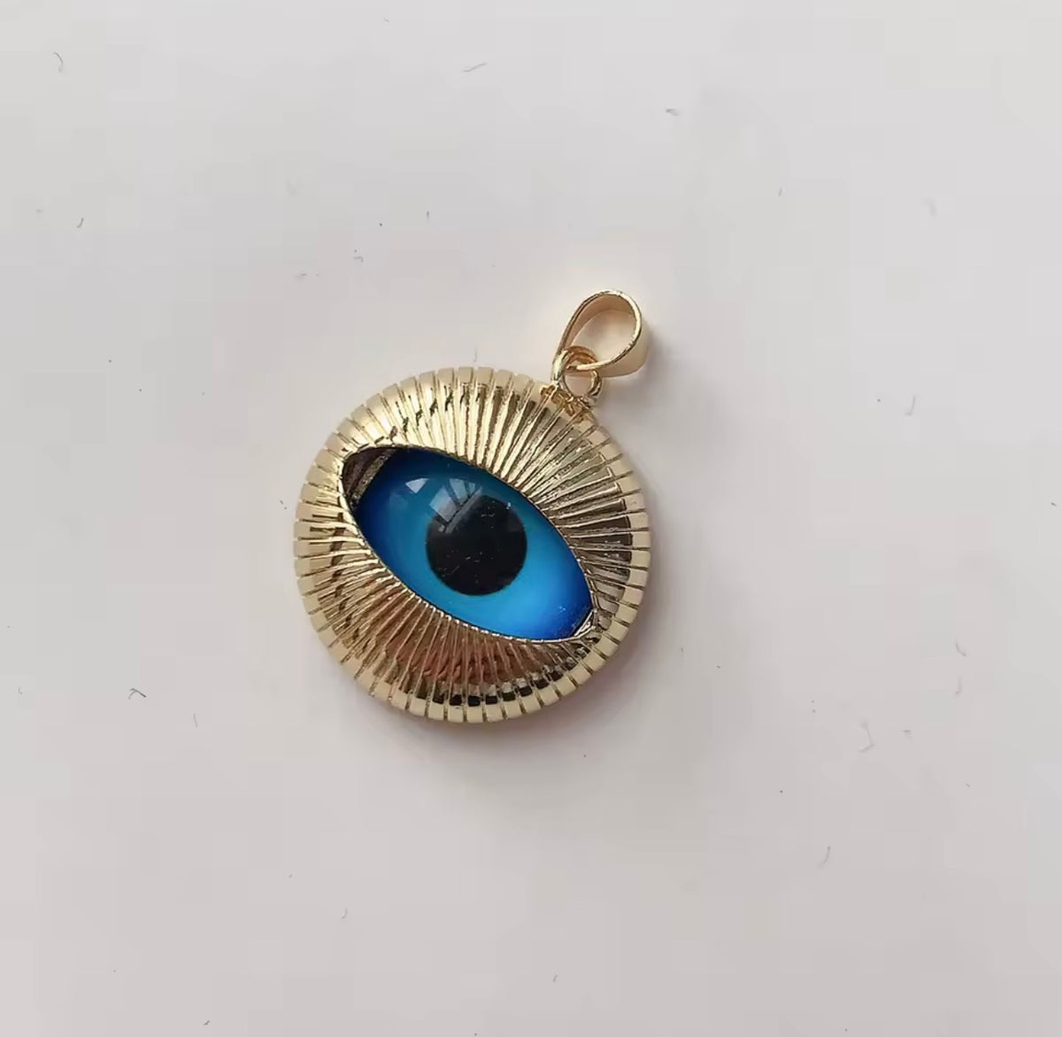 Gold Evil Eye Heart Pendant – 16mm, 20mm & 22mm